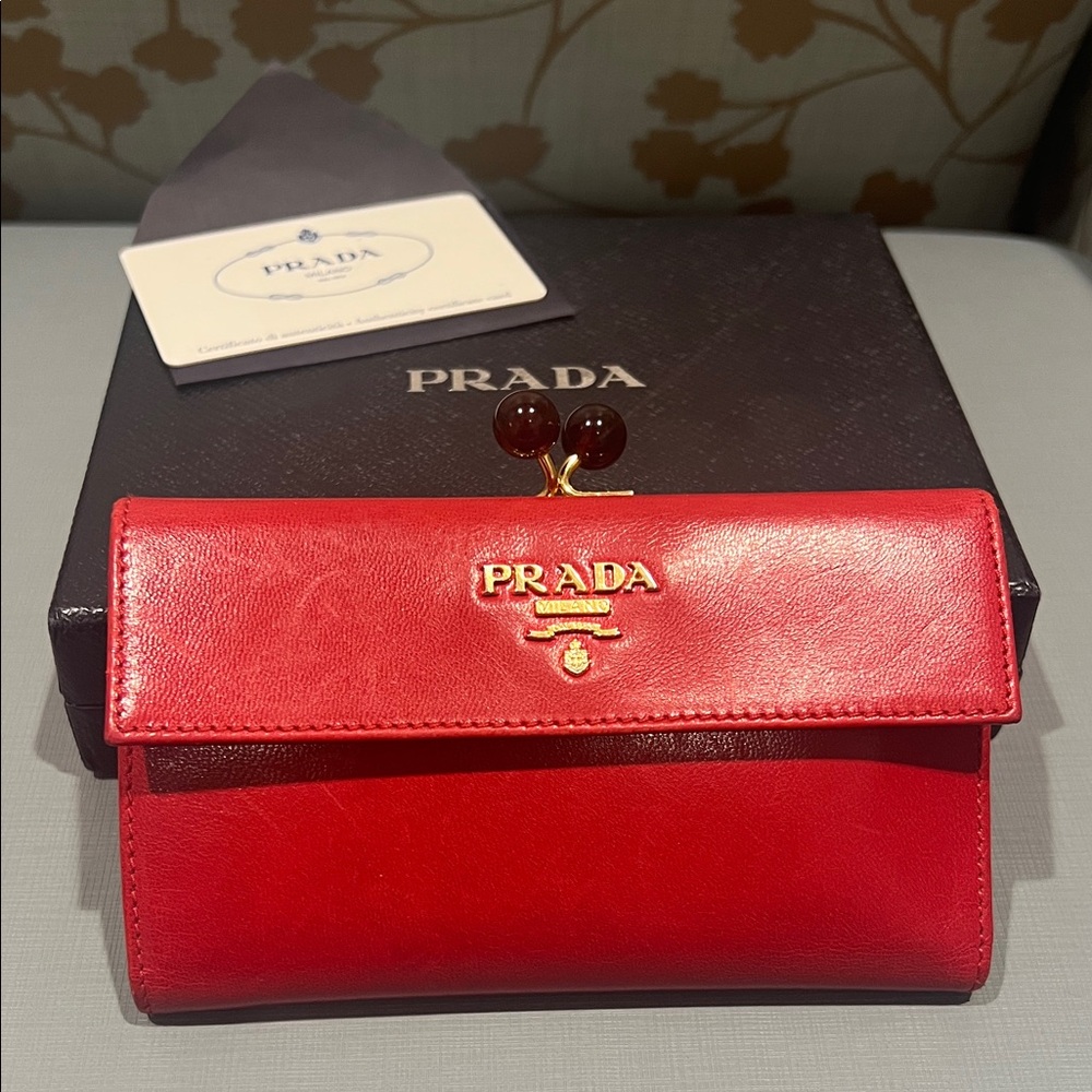 Prada Scarlet Woven Madras Leather Wallet with Kisslock pouch ❤️
